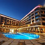 Hotel Golden Rock