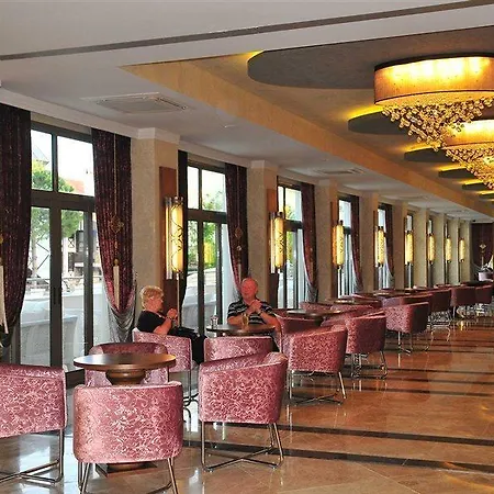 Otel Golden Rock