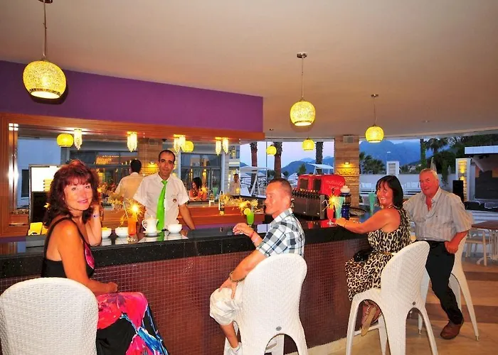 Hotel Golden Rock 5*