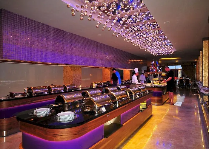 Hotel Golden Rock 5*