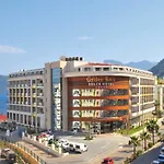 酒店 金岩石海滩酒店 5*