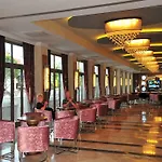 金岩石海滩酒店 5*