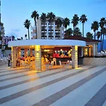 金岩石海滩酒店 5*
