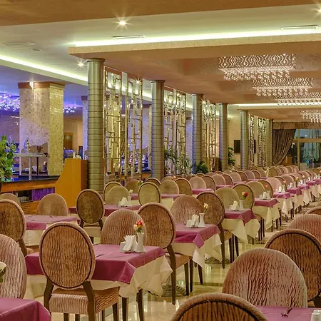 Hotel Golden Rock