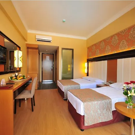 Golden Rock Hotel 5*