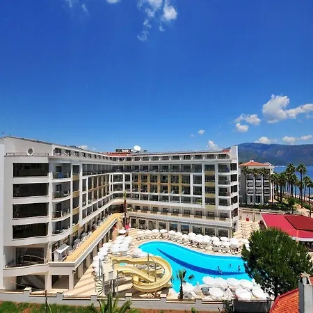 Hotel Golden Rock
