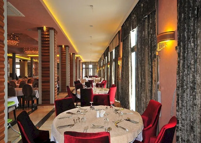 Hotell Golden Rock 5*