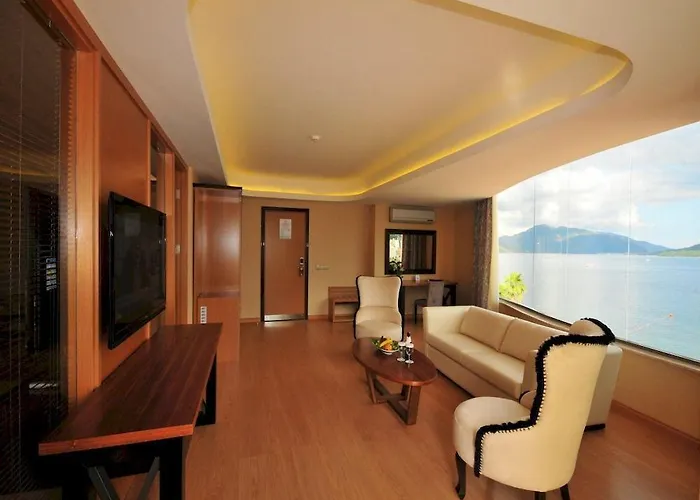 Hotell Golden Rock 5*