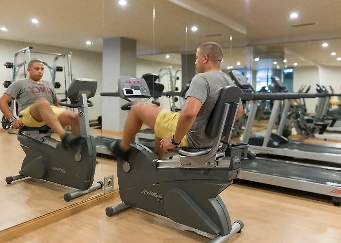 Hotell Golden Rock 5*