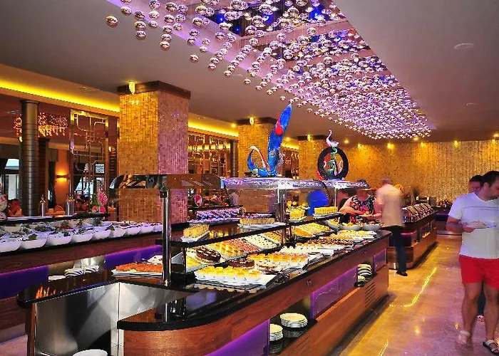 Golden Rock Hotell 5*